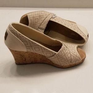 TOMS wedges with tribal print